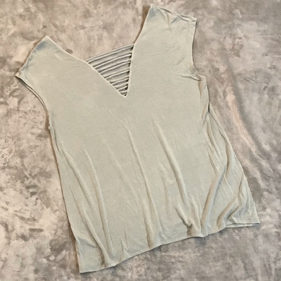 American Eagle Outfitters Tops - American Eagle Soft & Sexy T!